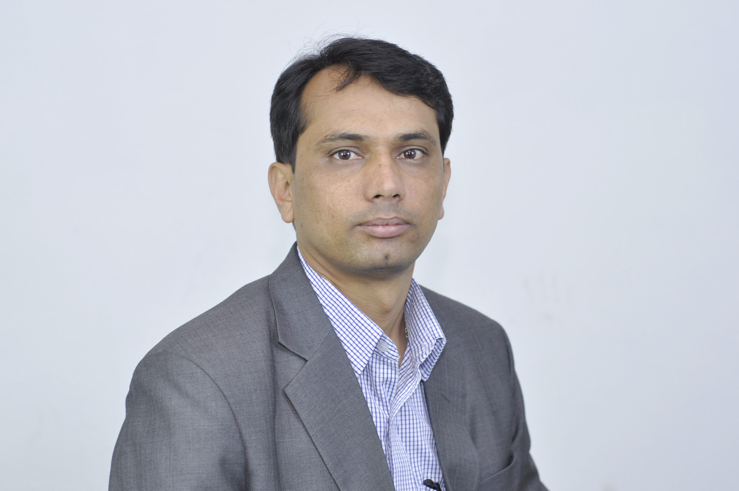 Mr. Milan Tiwari Mr. Milan Tiwari